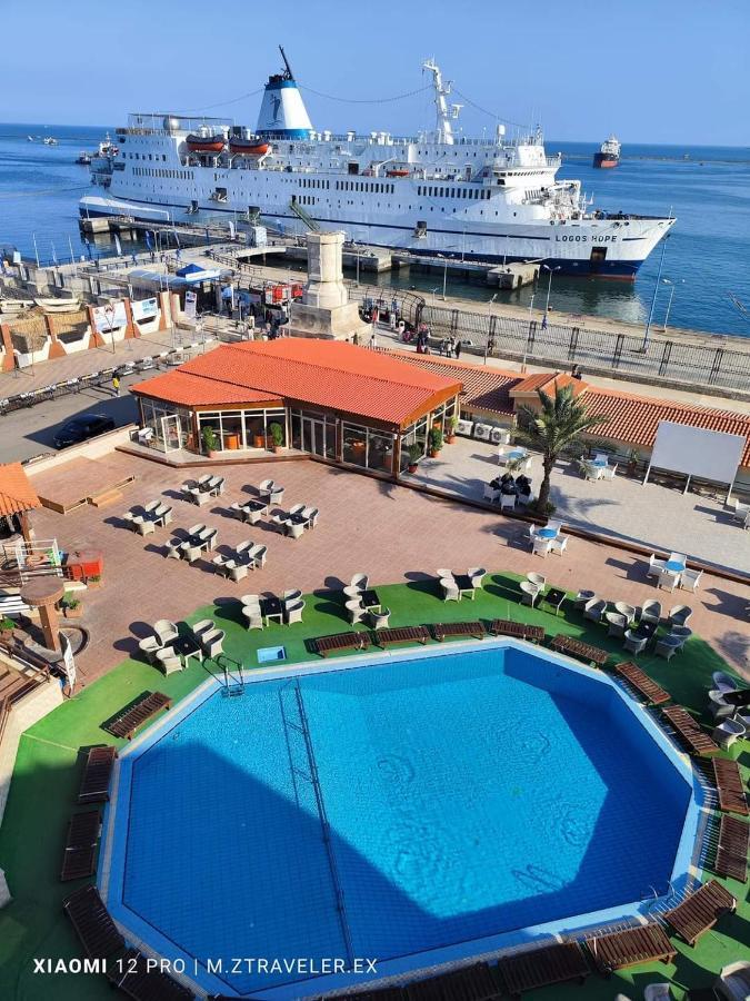 Resta 4* Port SZaíd